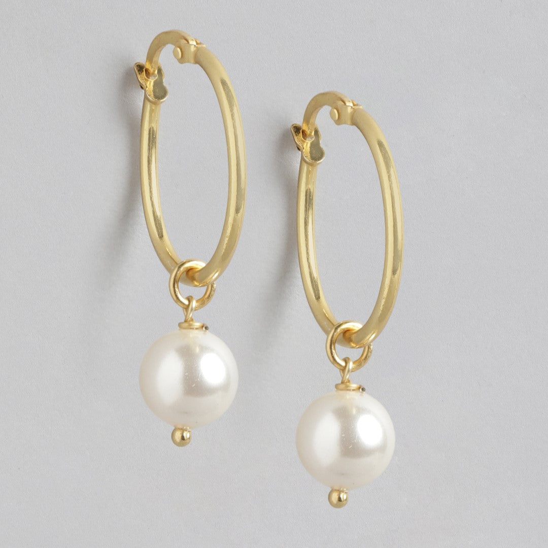 Elegant Golden Hoop Earrings main image 0
