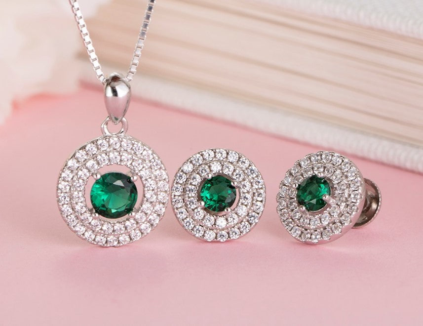 Winter Silver Jewelry Trends to Repeat This Season – Zavya