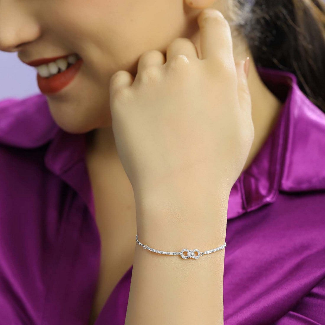 Sleek Infinity 925 Silver Bracelet