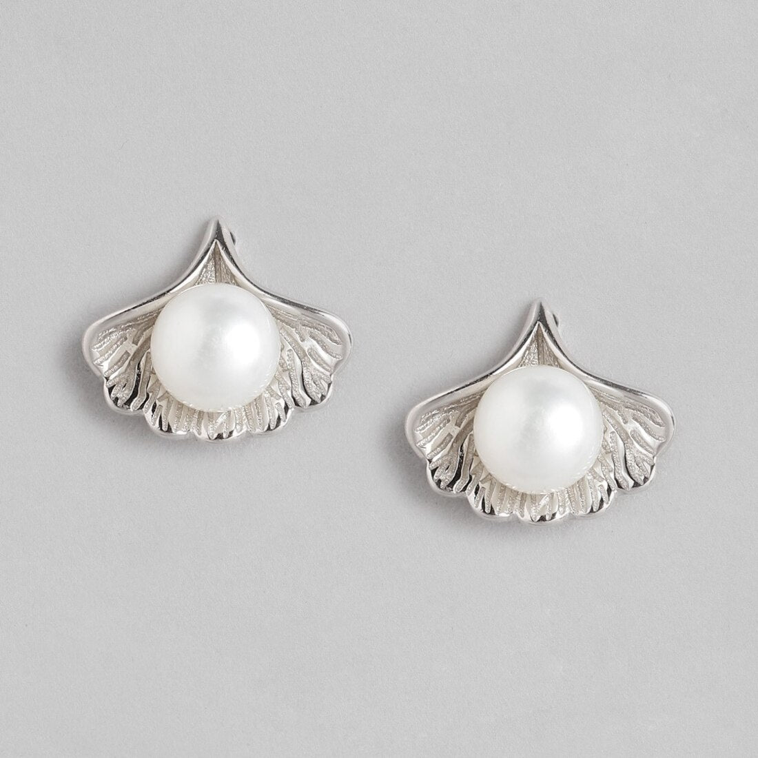 Shell And Pearl 925 Silver Stud Earrings