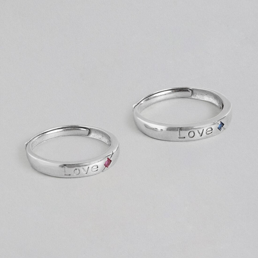 Love's Embrace 925 Sterling Silver Couple Ring with Love Pattern
