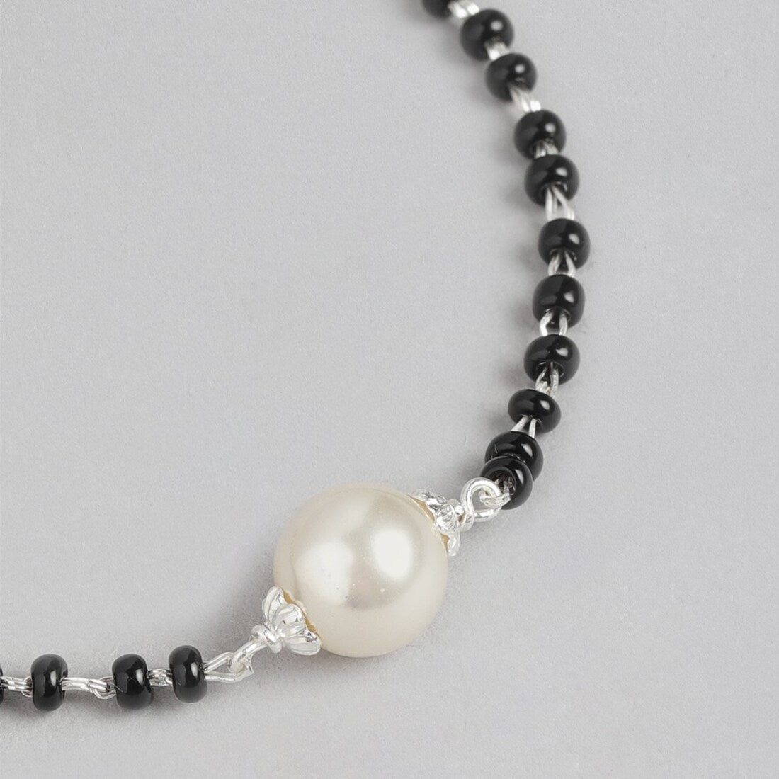 Pearl Elegance Rhodium-Plated 925 Sterling Silver Pearl Bracelet