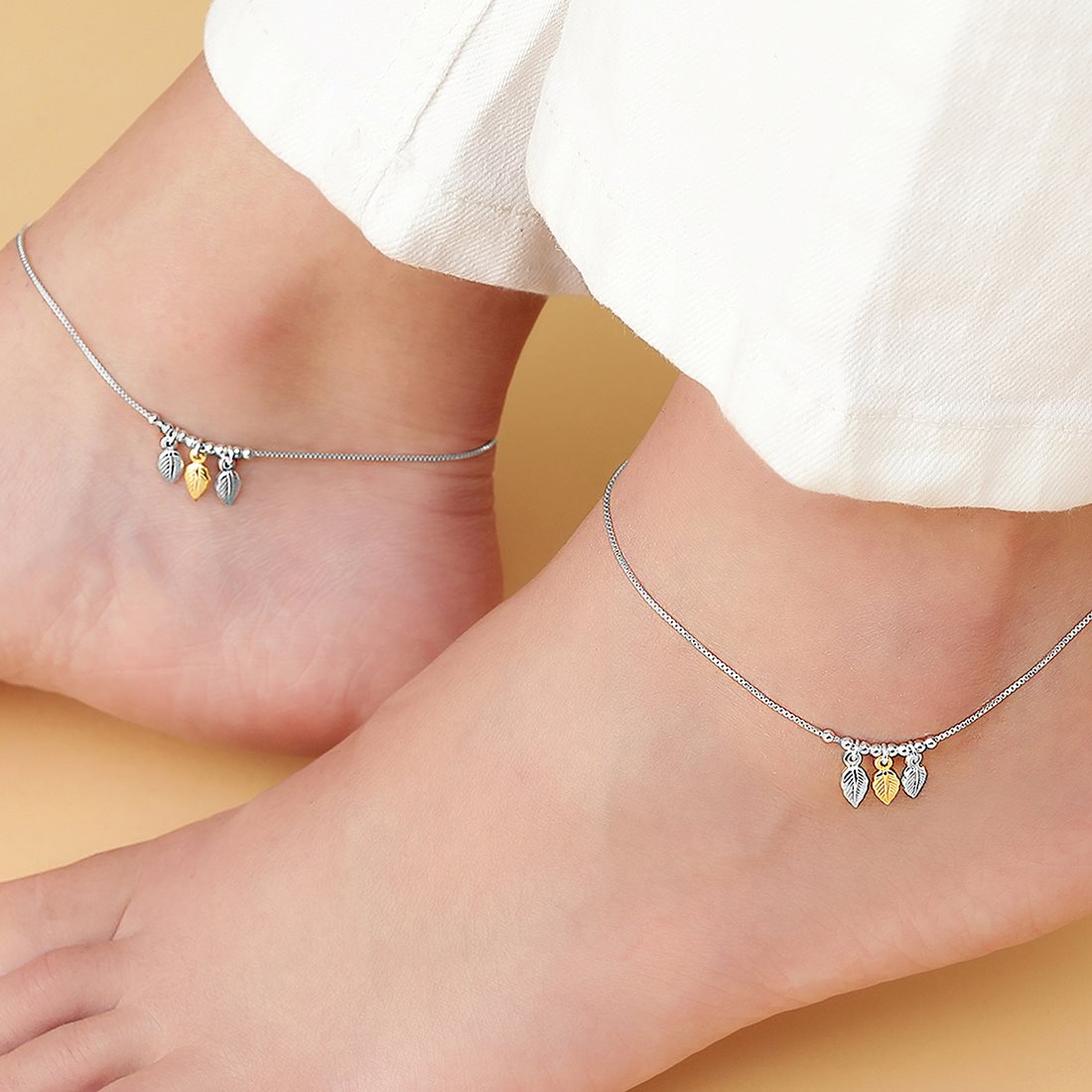 Leafy Delight Rhodium Plated 925 Sterling Silver Anklet with Leaf Pattern