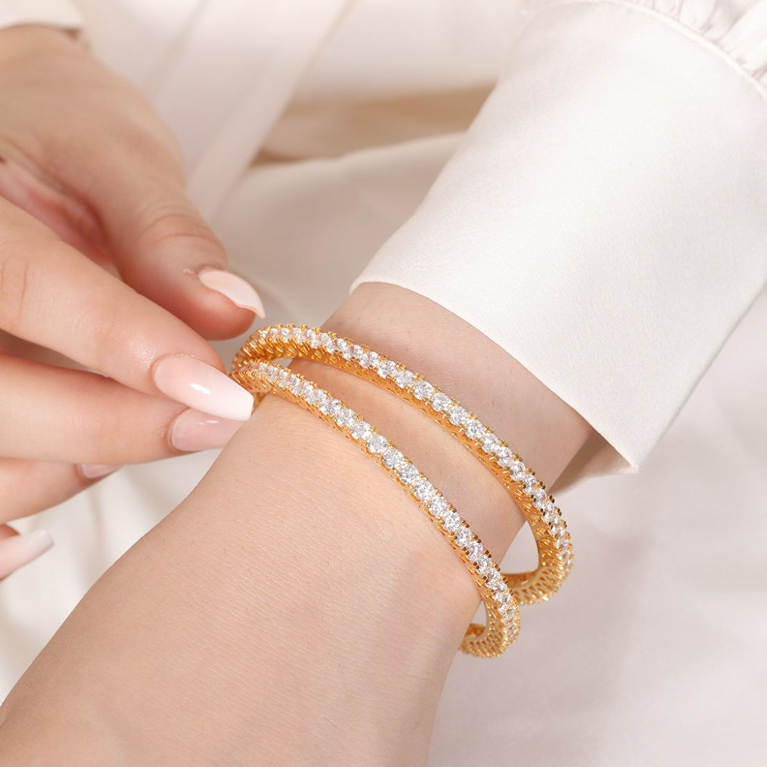 Gleaming Beauty Gold-Plated Bangle with White Cubic Zirconia