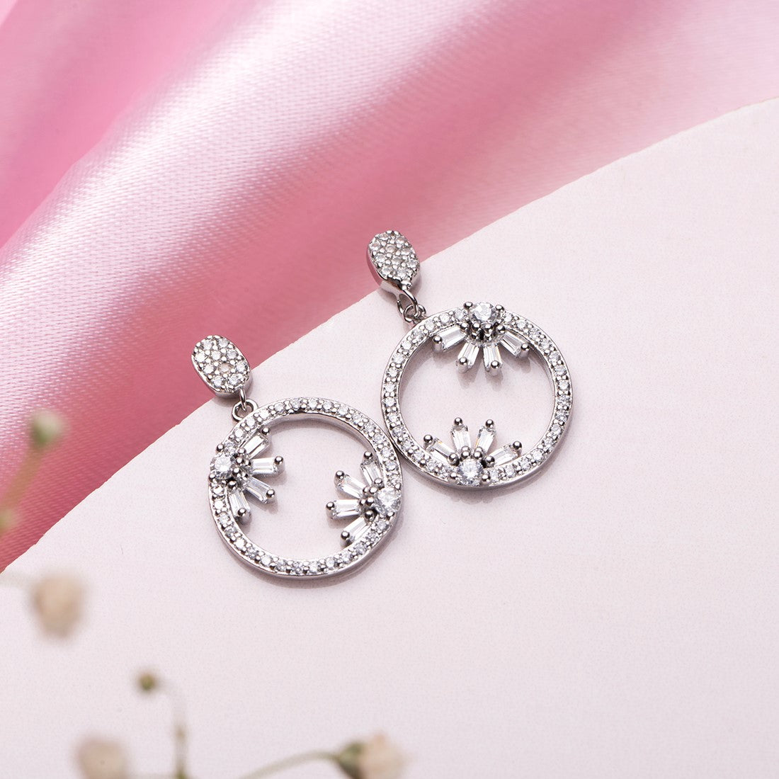 Sparkling Circle 925 Sterling Silver Rhodium-Plated Earrings