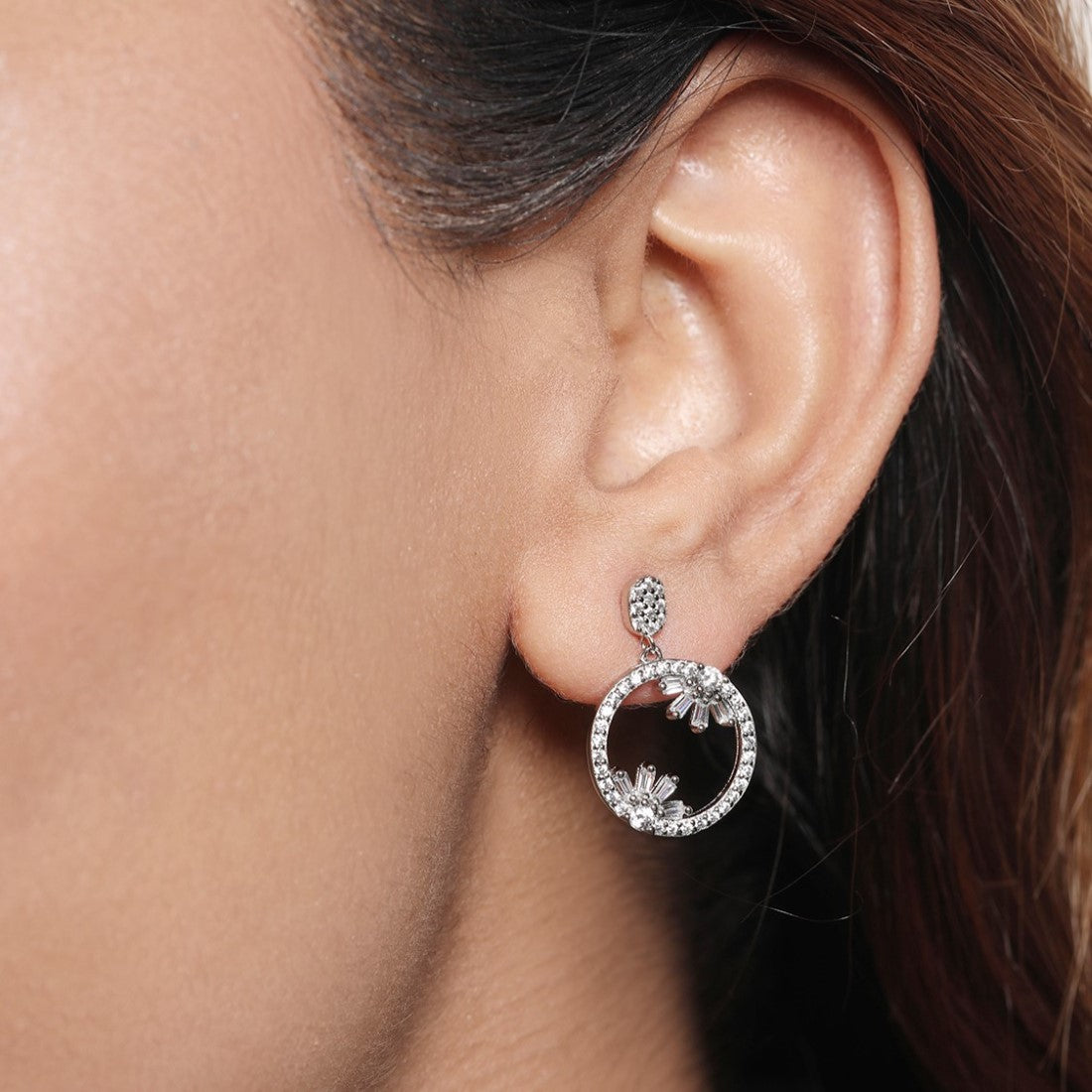 Sparkling Circle 925 Sterling Silver Rhodium-Plated Earrings