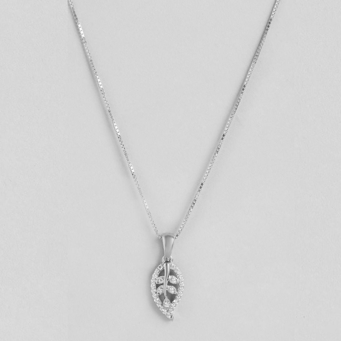 Elegant Leaf 925 Sterling Silver Rhodium Plated Pendant