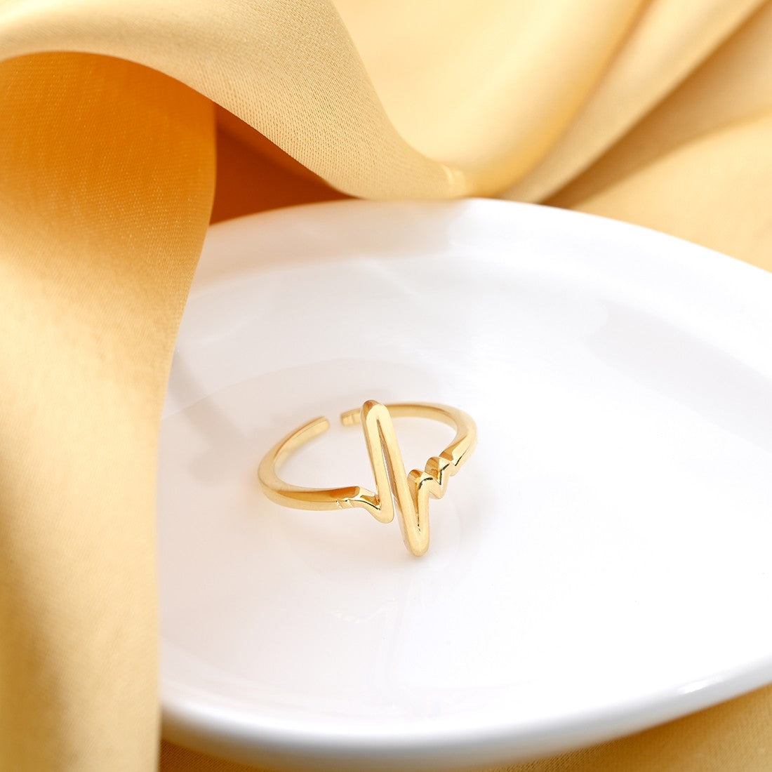 Heartbeat of Love Gold Plated 925 Sterling Silver Ring