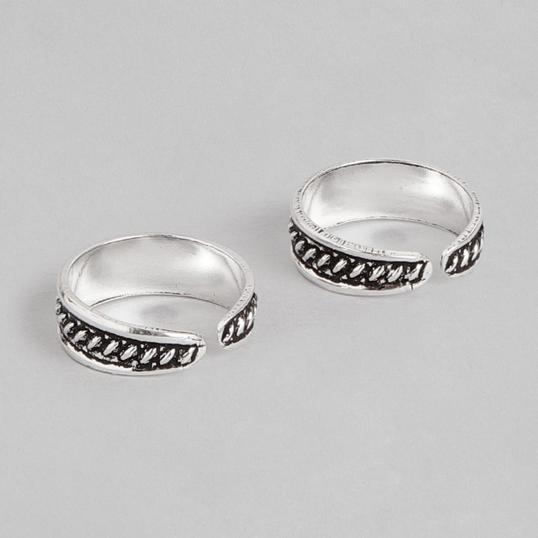 Over-Looped 925 Sterling Silver Toe Ring
