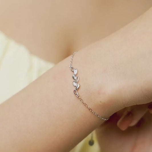 Leafy Glamour 925 Sterling Silver Bracelet with Cubic Zirconia Gift Hamper