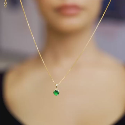 Green Solitaire Gold Plated 925 Sterling Silver Pendant with Chain