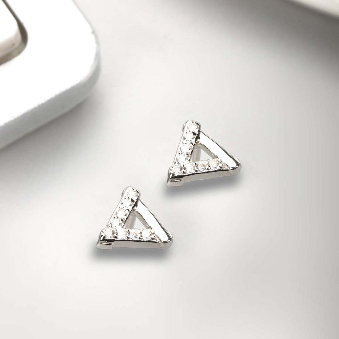Geometric Elegance Stud 925 Silver Earrings