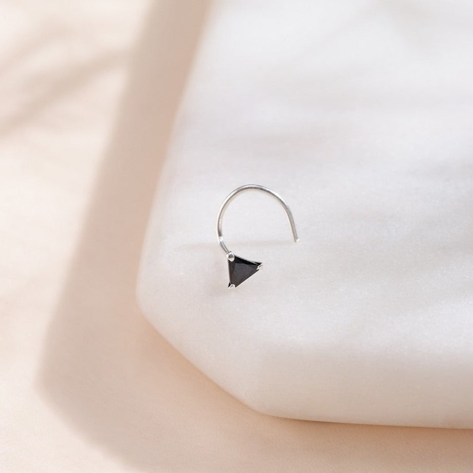 Charming and Edgy Triangle 925 Silver Nose Pin
