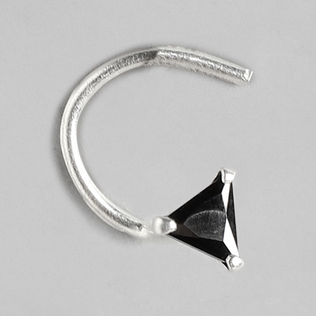Charming and Edgy Triangle 925 Silver Nose Pin