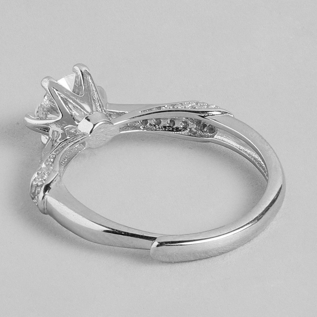 Regal Solitaire  925 Silver Ring (Adjustable)